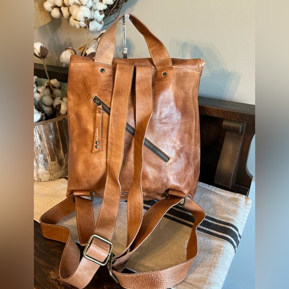 NWT Bed Stu Leather Howie Flapover Leather Backpack Tan Rustic Retail $365 - Picture 4 of 13
